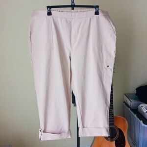 Woman's plus size pants 👌